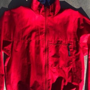 Men’s Patagonia wind breaker